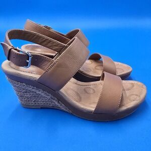 Montana Artisan Crafted Size 9 M Tan Leather‎ Wedge Sandal